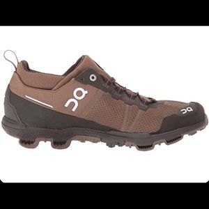 ON CLOUDVENTURE MIDTOP ATHLETIC TRAIL RUNNING SHOE